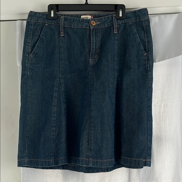 Levi’s gored denim skirt Sz 12 100% cotton 90s Y2K vintage EUC Retro Western - Picture 2 of 7